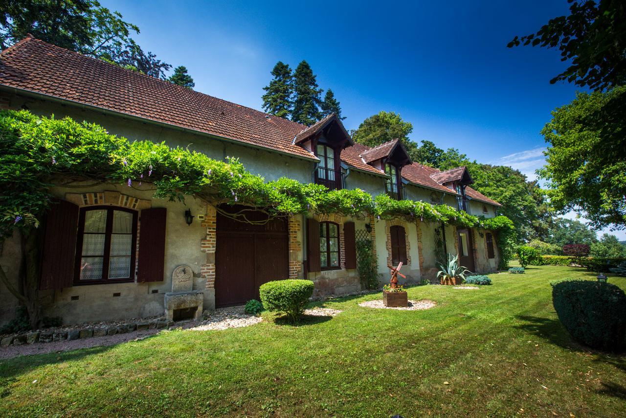 Le Chalet Montegut Coulandon ภายนอก รูปภาพ
